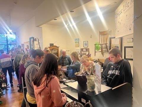 The Holiday Shop and Stroll at Unique Like Me was a great success! Thank you all for your support!